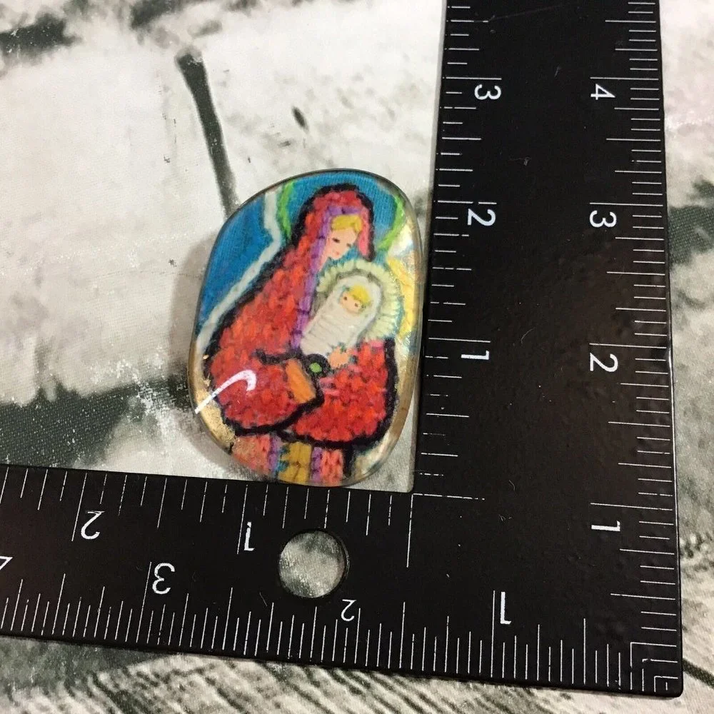 Vintage Enamel Brooch Mother Mary Baby Jesus Christian‎ Collectible Jewelry